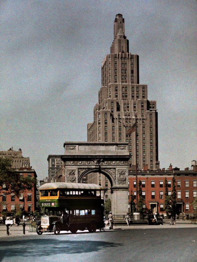 A view of Washington Square at Fifth Avenue